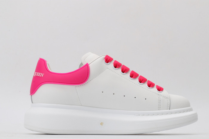alex mcqu sneakers