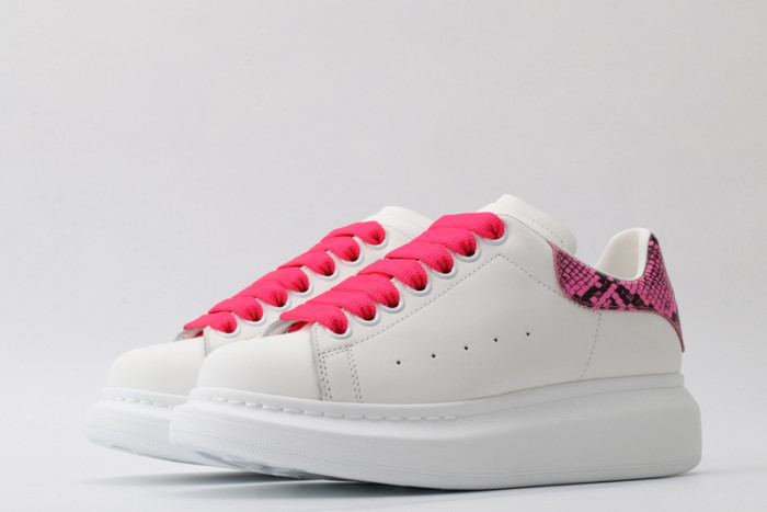 alex mcqu sneakers