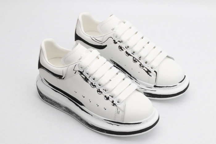 alex mcqu sneakers