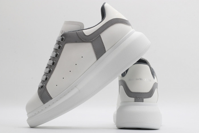 alex mcqu sneakers