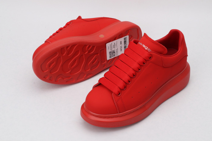 alex mcqu sneakers