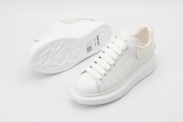 alex mcqu sneakers