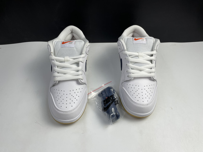 nike dunk sb low “classic green” cz2249-100