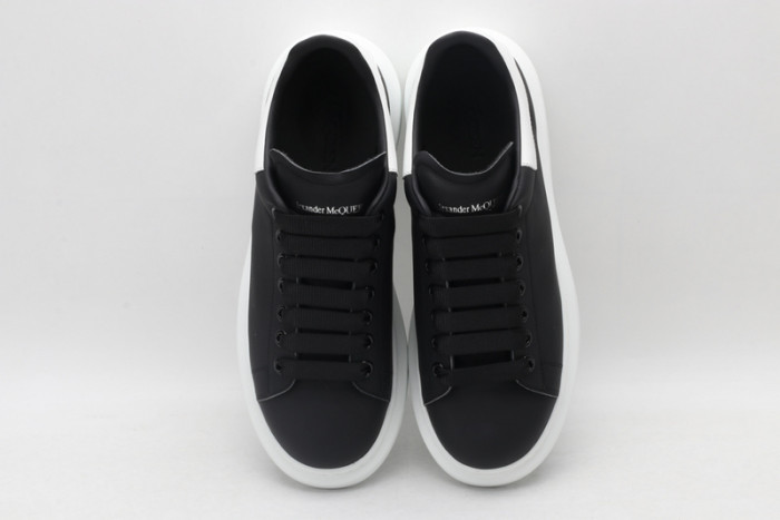 alex mcqu sneakers