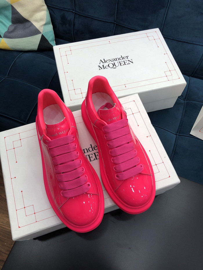 alex mcqu sneakers