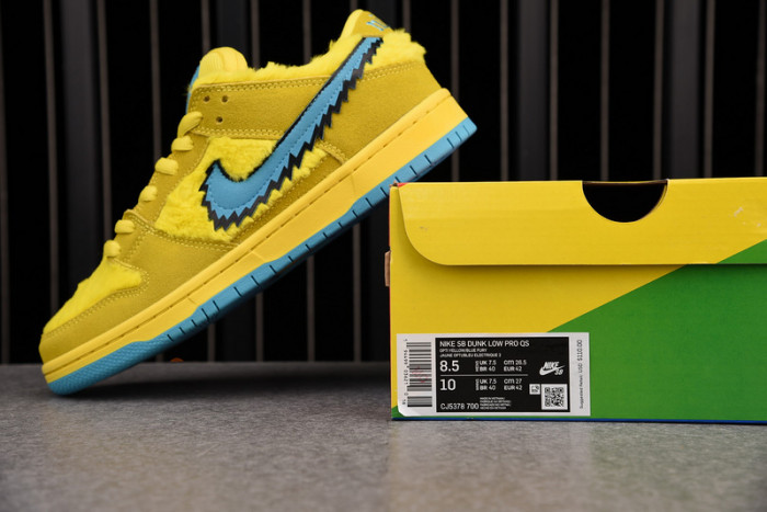grateful dead x dunk low sb 