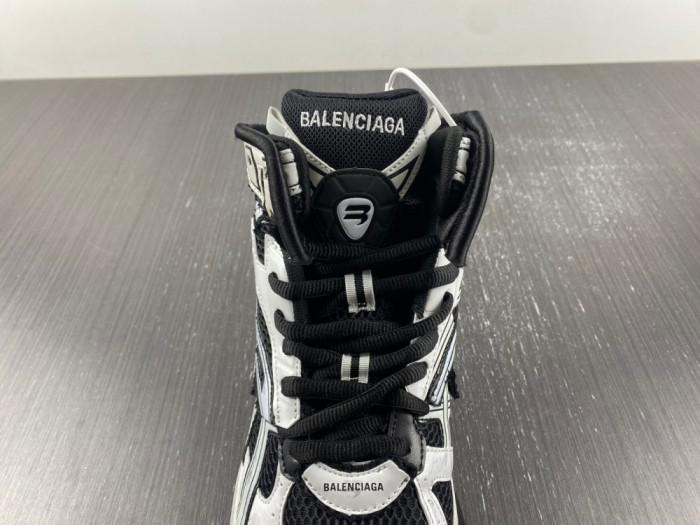 Ba*len*cia*ga runner high sneakers white black white 677403w3rb29010h