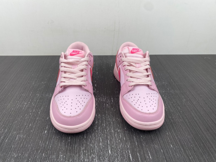 nike dunk low gs triple pin dh9765-600
