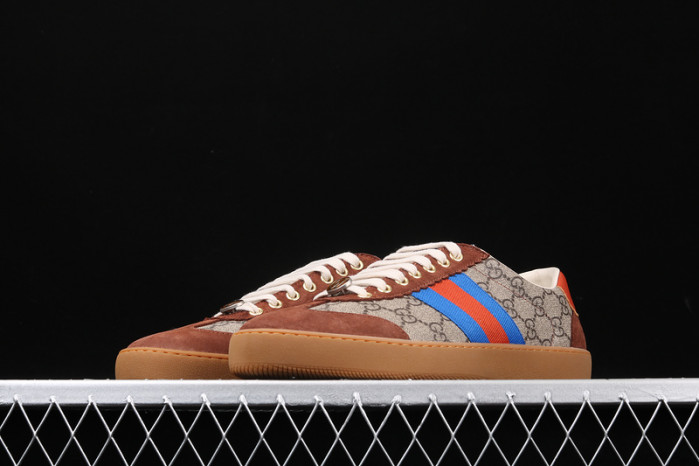 gi ace embroidered low-top sneaker h903p122